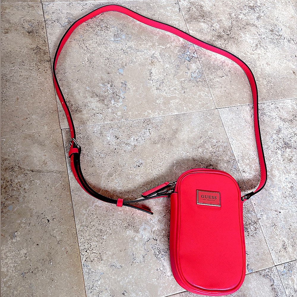 Guess • Hot Pink Crossbody Bag